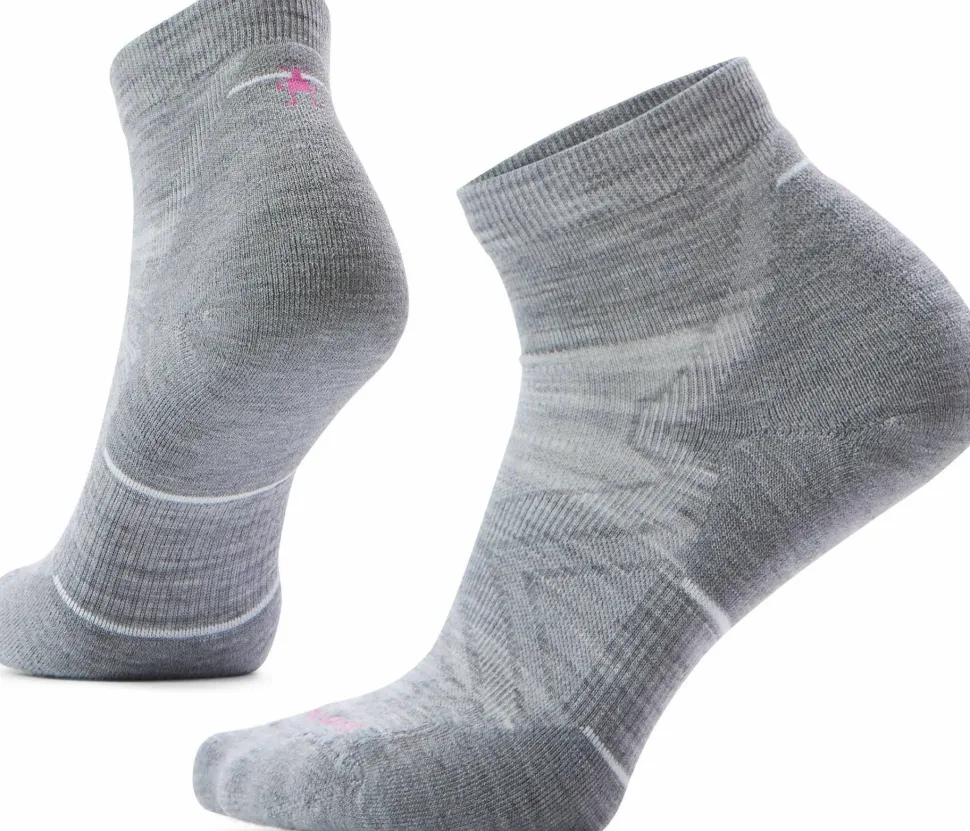 Smartwool Women's Run Targeted Cushion Ankle Socks Light Grey/White