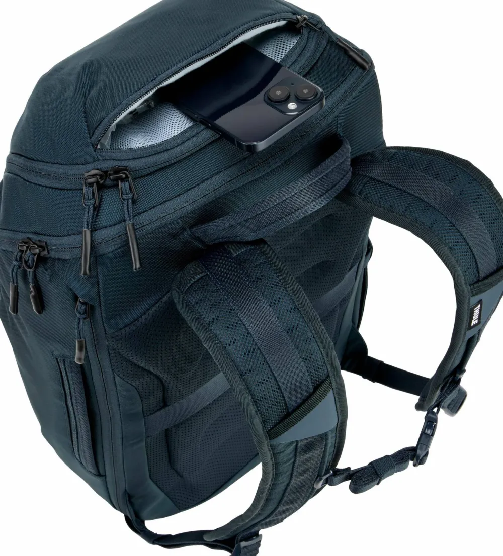 Thule Chasm Recycled Backpack 26L Dark Blue Best